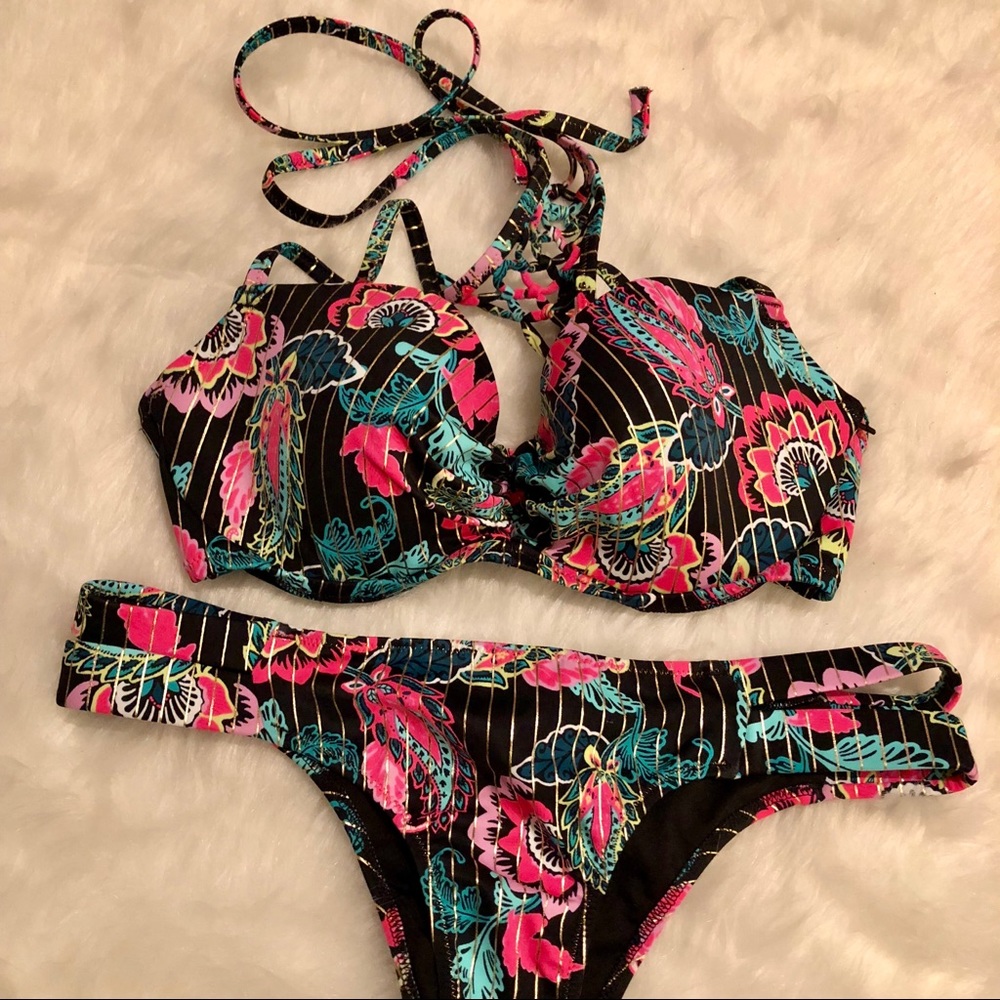 Colorful Bikini - Picture 5 of 8